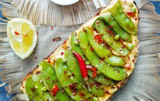 Lezetli Ekmek Üstü Humuslu Sultani Bezelye Tarifi