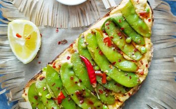 Lezetli Ekmek Üstü Humuslu Sultani Bezelye Tarifi