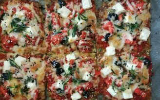 Hamursuz Akdeniz Pizzası Tarifi