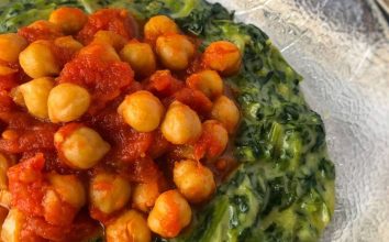 Besleyici Pratik Ispanak Beğendili Nohut Tarifi