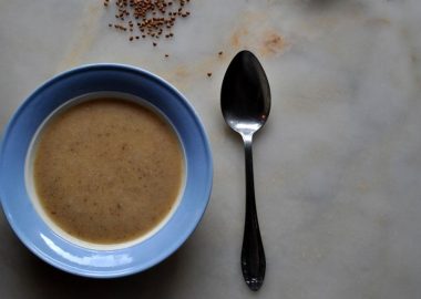 Karabuğdaylı Limonlu Mercimek Çorbası Tarifi