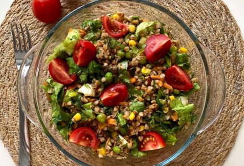 Karabuğdaylı Salata Tarifimiz