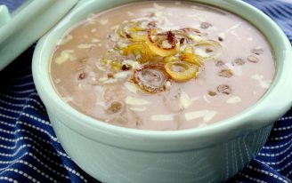 Karamelize Soğanlı Yeşil Mercimek Çorbası Tarifi