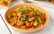 Kıymalı Nohutlu Kabak Yemeği Tarifi