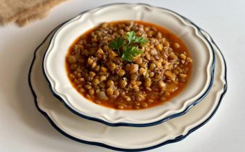 Besleyici Kıymalı Yeşil Mercimek Yemeği