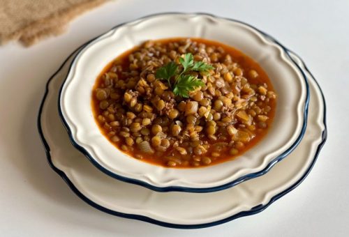 Besleyici Kıymalı Yeşil Mercimek Yemeği