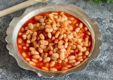 En Sevilen Kuru Fasulye Kavurması Tarifi