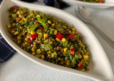 Sağlıklı Proteinli Maş Fasulye Salatası Tarifi