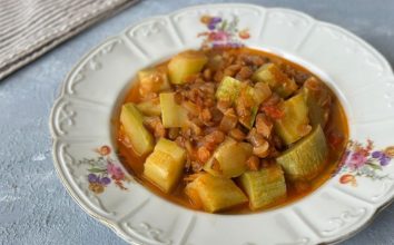Damak Tadı Olan Mercimekli Kabak Yemeği Tarifi