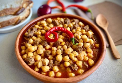 Kış Ayların Vazgeçilmezi Nohut Yahnisi Tarifi