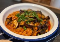 Etsiz Nohutlu Patlıcan Yemeği Tarifi