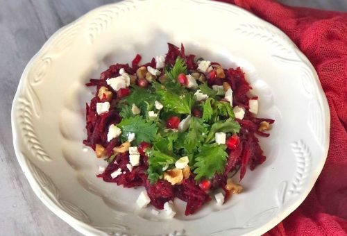 Pancarlı Isırgan Salatası Tarifi
