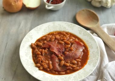 Pastırmalı Kuru Fasulye Tarifi