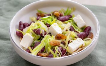 Diyete Uygun Pırasalı Fasulye Salatası Tarifi