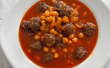 Pratik Nohutlu Sulu Köfte Yemeği Tarifi