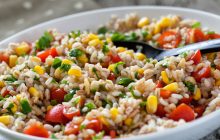 Yapımı Kolay Renkli Pirinç Salatası Tarifi