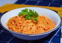 Salçalı Makarna Tarifi