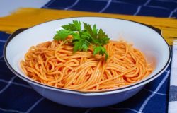 Salçalı Makarna Tarifi