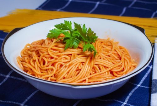 Salçalı Makarna Tarifi