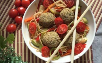 Doyurucu Sebzeli Falafelli Spagetti Tarifi