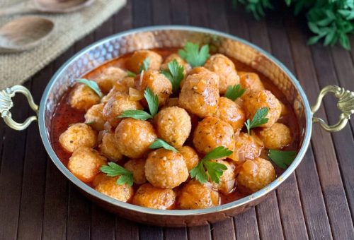 Sofraların Vazgeçilmezi Sulu Bulgur Köftesi