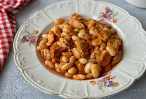 Protein DeposoTavuklu Kuru Fasulye Tarifi