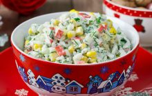 Hafif Lezzetiyle Yoğurtlu Garnitürlü Pirinç Salatası Tarifi