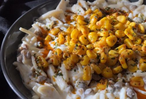 Yoğurtlu & Mercimekli Mısır Soslu Erişte Tarifi